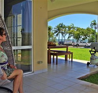 Absolute Beachfront Apartment - Rental Cars