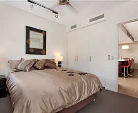 Absolute Waterfront Rainforest Apartment - Rental Cars 6