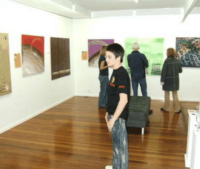 Circle Gallery - Rental Cars 0