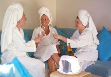 Salus Spa At The Lake House - Rental Cars 3