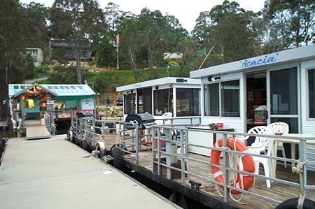 Clyde River Houseboats - Rental Cars 0