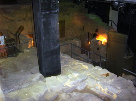 The Rocks Ghost Tours - Rental Cars 2