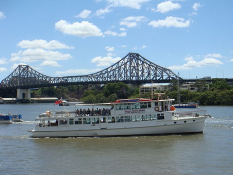 Brisbane Cruises - Rental Cars 0