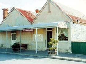 The Bakehouse Arts And Crafts - Rental Cars 0
