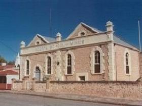 Local And Family History Resource Centre - Rental Cars 0