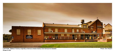 Melbas Chocolate & Confectionary - Rental Cars 5