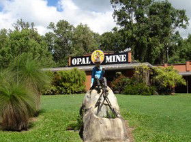 Outback Opal Mine - Rental Cars 0