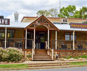 Rubyvale Gem Gallery - Rental Cars 0