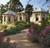 Buda Historic Home  Garden - Rental Cars