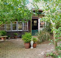 Gumnut Hideaway Gallery - Rental Cars