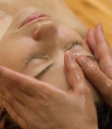 Royal Day Spa - Rental Cars 6