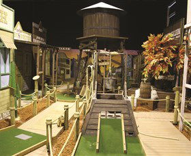 Mega Mini Golf - Rental Cars 2