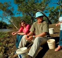 Charleville - Bakers Bend Warrego River Fishing Spot - Rental Cars
