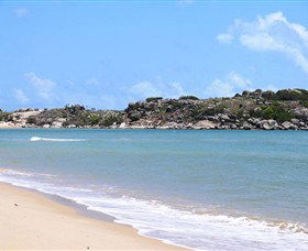 Dhamitjinya (East Woody Island) And Galaru (East Woody Beach) - Rental Cars 0