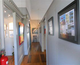 Paxtons Creative Space And Upstairs Gallery - Rental Cars 1