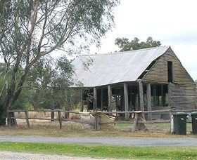 Cobb And Co Stables Morven - Rental Cars 1