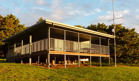 The Green Gully Track - Rental Cars 2