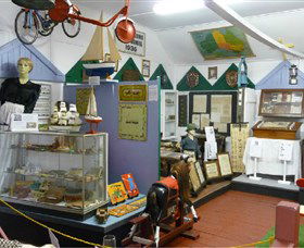 Manning Valley Historical Society And Museum - Rental Cars 4