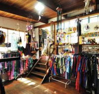 Nimbin Craft Gallery - Rental Cars