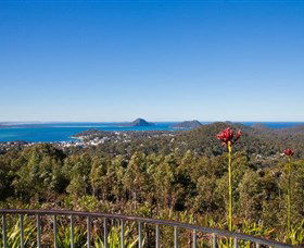 Gan Gan Hill Lookout - Rental Cars 0