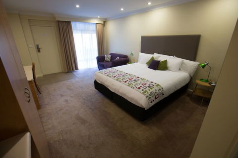 Ibis Styles Orange - Rental Cars 2