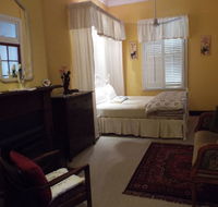 Guy House Bed and Breakfast - Rental Cars