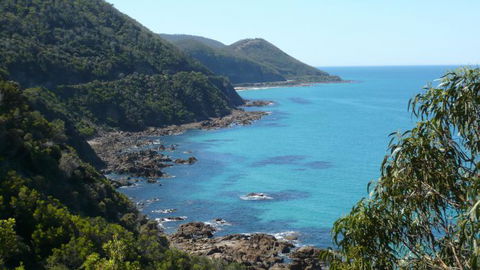 Australian Natural Treasures Touring - Rental Cars 3