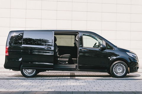 Adelaide Airport To Hotel Round-Trip Private Business Transfer - Rental Cars 1