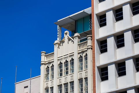 Adelaide 90-Minute Pedicab Tour: City Sights Experience - Rental Cars 9