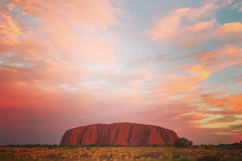 Half-Day Sunrise Tour Of Uluru From Yulara - Rental Cars 1
