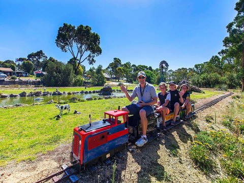 Naracoorte Mini Golf - Rental Cars 0