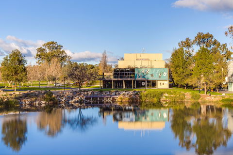 Wagga Wagga Civic Theatre - Rental Cars 1