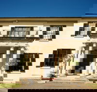 Wivenhoe House - Rental Cars