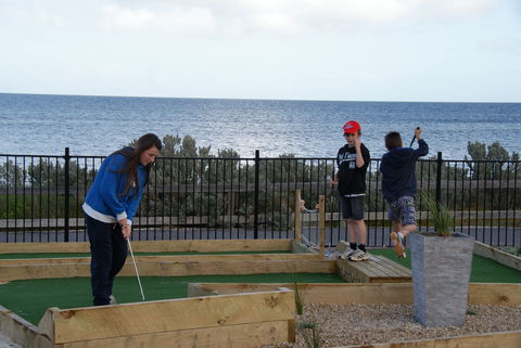 Port Vincent Putt Putt - Rental Cars 0