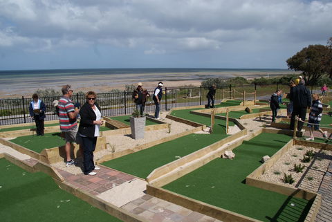 Port Vincent Putt Putt - Rental Cars 1