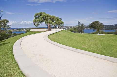 Taronga To Balmoral Walk Headland Park - Rental Cars 1