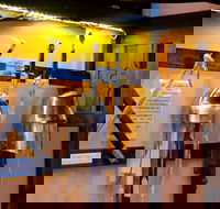 Edgey's Manor - Rental Cars