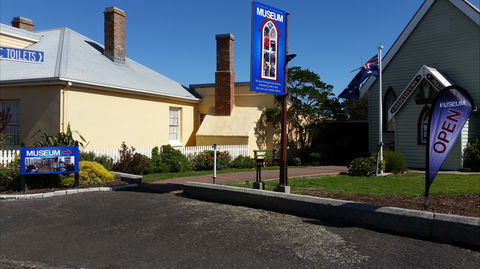 Stanley Discovery Museum - Rental Cars 0