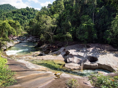 Babinda Boulders - Rental Cars 2