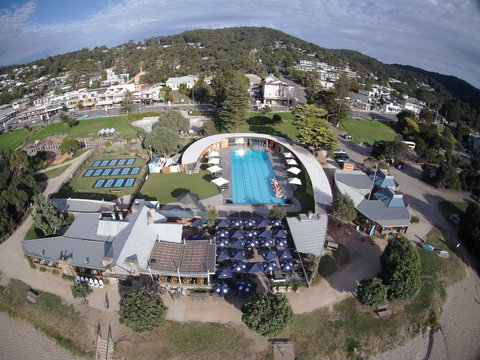 Lorne Sea Baths - Rental Cars 1