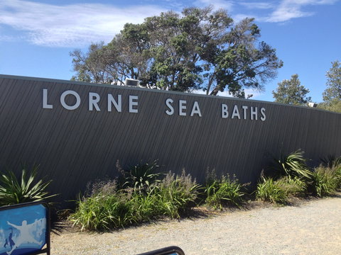Lorne Sea Baths - Rental Cars 2