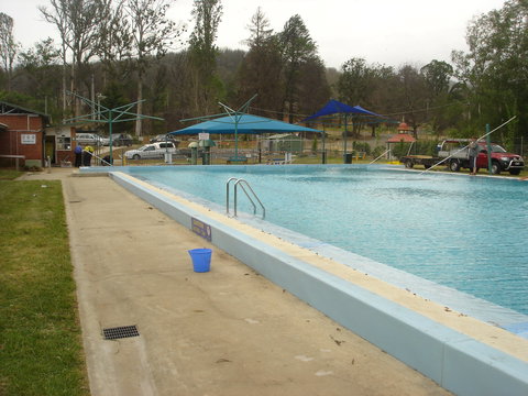 Marysville Outdoor Swimming Pool - Rental Cars 0