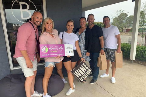 Hunter Valley Exclusive Kangaroo And Wine Tasting Experience - Rental Cars 1