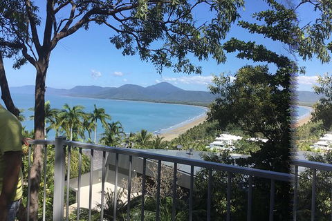 IMAX Private Transfer 7 Guests Cairns Airport To Hotels In Port Douglas - Rental Cars 4