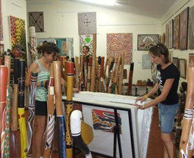 Top Didj And Art Gallery - Rental Cars 0