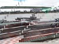 Leisure Lee Green  Gold Houseboats