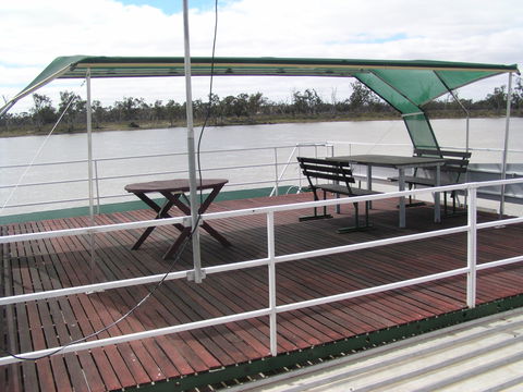 Leisure Lee (Green & Gold Houseboats) - Rental Cars 0
