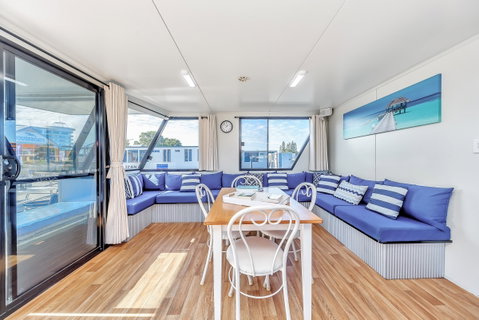 Mandurah Houseboats - Rental Cars 2