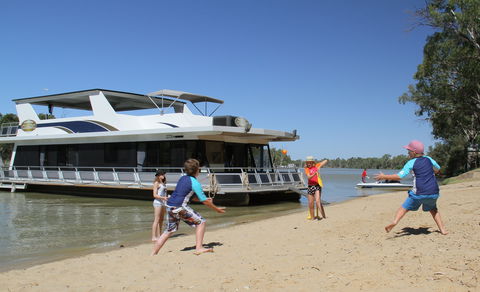Mildura Houseboats - Rental Cars 0