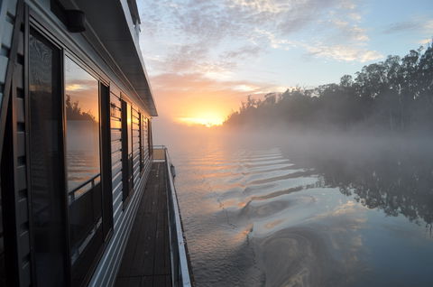 Mildura Houseboats - Rental Cars 1